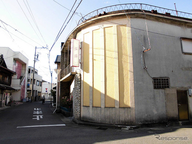 「もともとこのあたりは“赤線”だった」という宮町・新道エリア（AIR & BUS成田発伊勢行きツアー）