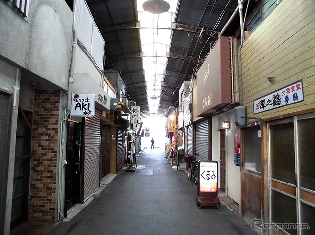 昭和の雰囲気ただよう伊勢市駅前商店街(AIR & BUS成田発伊勢行きツアー)