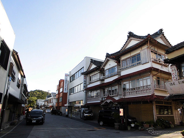 昭和の雰囲気ただよう伊勢市駅前(AIR & BUS成田発伊勢行きツアー)