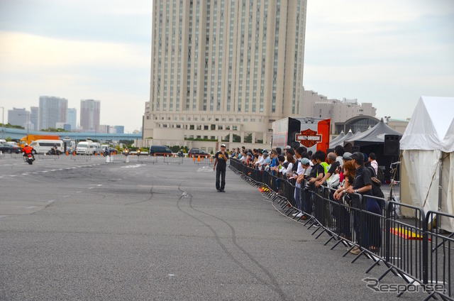 THE LEGEND ON TOUR in 東京は入場・試乗すべて無料で、6月5日(日)17:00まで。