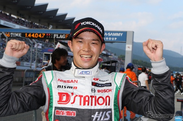 GT500クラス優勝のKONDO RACING 佐々木大樹選手(2015年)