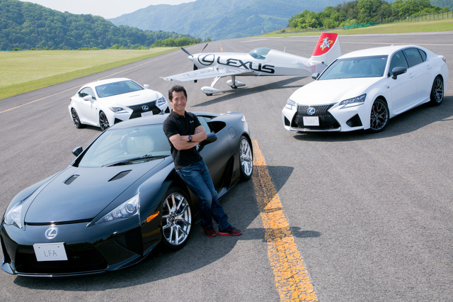 レッドブル・エアレースパイロットの室屋義秀、レクサスとスポンサー契約