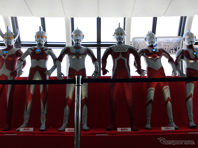 等身大のウルトラ6兄弟（「東京スカイツリー ウルトラ作戦第634号」、6月10日～7月21日）