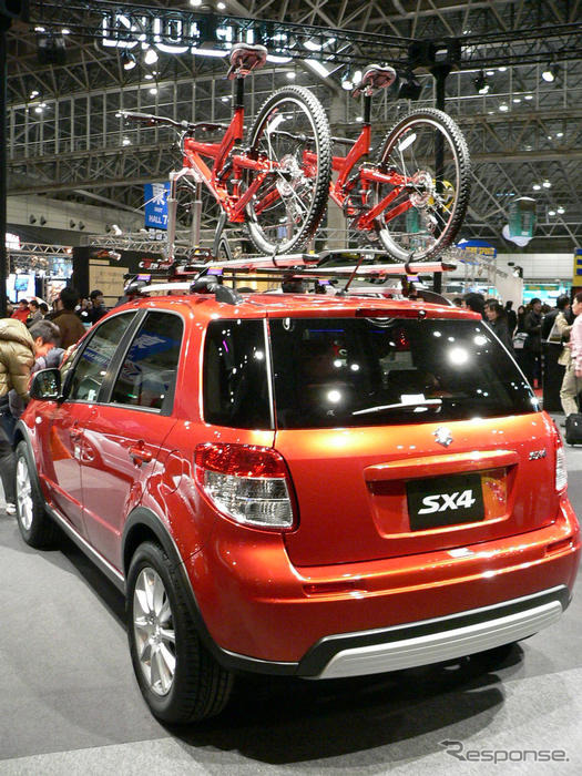 【東京オートサロン07】スズキ SX4 BIKE SPECIAL…山をめざせ
