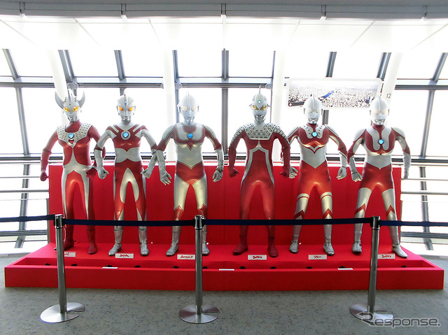 等身大のウルトラ6兄弟(「東京スカイツリー ウルトラ作戦第634号」、6月10日~7月21日)ウルトラ6兄弟「空」のシーン紹介(「東京スカイツリー ウルトラ作戦第634号」、6月10日~7月21日)