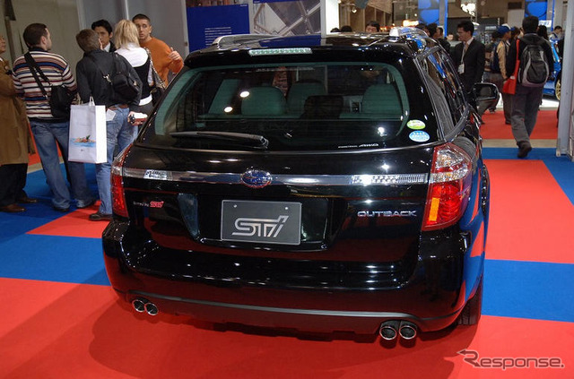 【東京オートサロン07】スバル アウトバック STI はプラス100万円