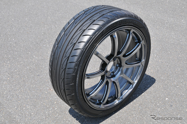 横浜ゴム ADVAN FLEVA V701試走