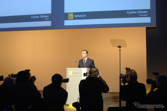 【新聞ウォッチ】ゴーン社長、続投の意向 “敵前逃亡”を否定