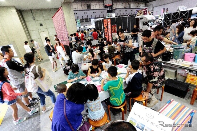 東京キャンピングカーショー（2015年の模様）