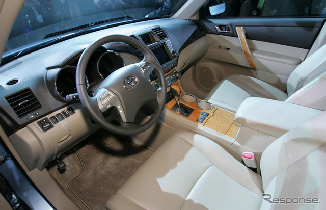 【シカゴモーターショー07】トヨタ ハイランダー 新型…ストロング アウト