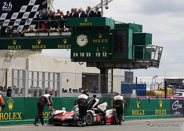 残り3分、ゴール目前で停止してしまったトヨタ5号車(ルマン24時間耐久レース2016)