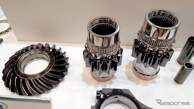 【ものづくりワールド16】1周0.2秒差をつけるDLC技術…アイ・シイ・エス、F1マシン用ギアを展示
