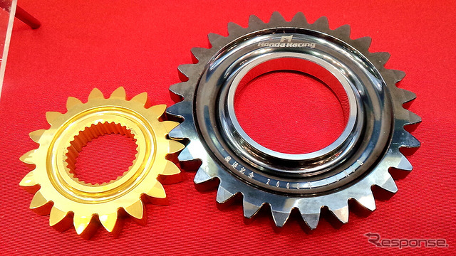 【ものづくりワールド16】1周0.2秒差をつけるDLC技術…アイ・シイ・エス、F1マシン用ギアを展示