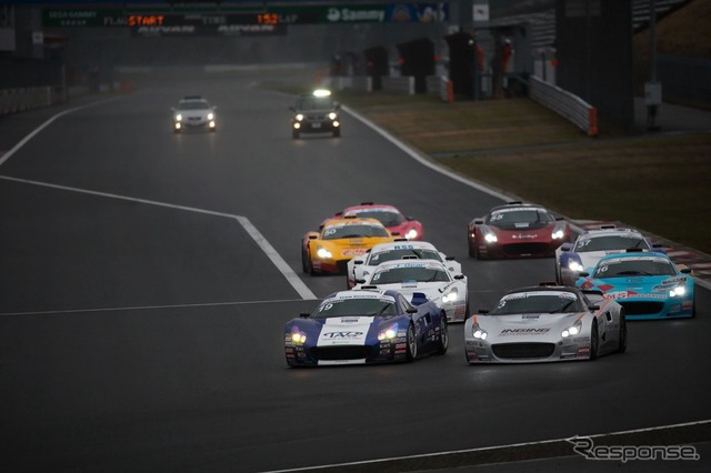 第 1 戦決勝レーススタート