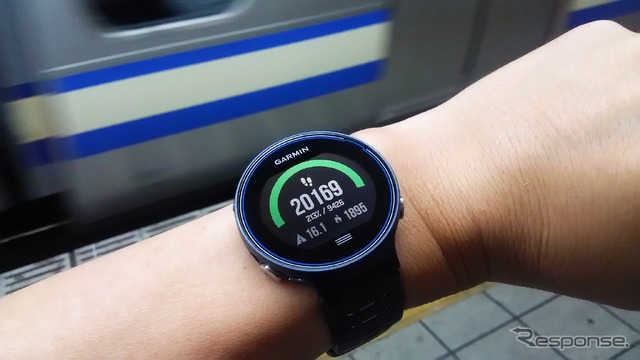 ライフログ機能の万歩計。この日は目標9426歩に対して達成率213%の2万169歩
