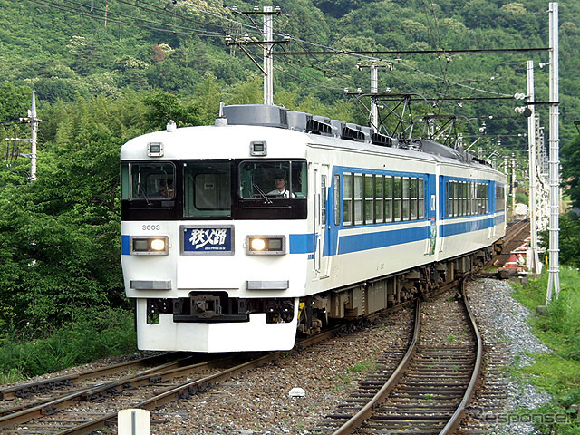 列車が来ると上がる遮断機! 天災でも鉄道の責任重大