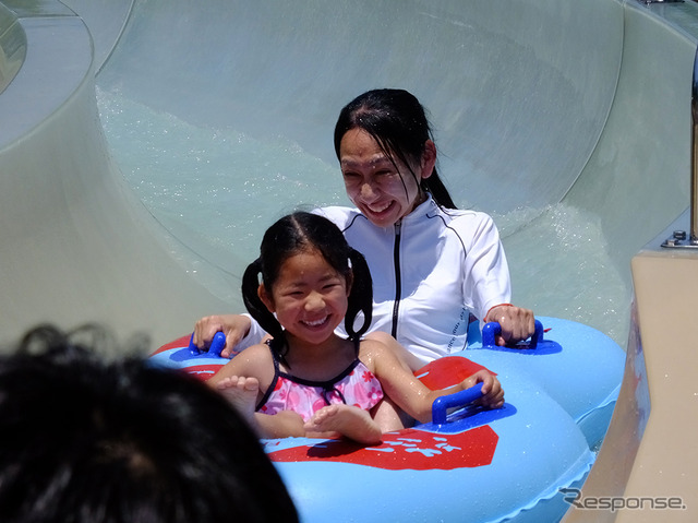 鈴鹿サーキットに隣接する遊園地「モートピア」。その中のアドベンチャープールに新し鈴鹿サーキットの複合大型プール「アクア・アドベンチャー」が7月2日から本格稼働。夏休み期間中は、“びしょ濡れ家族”たちでにぎわう