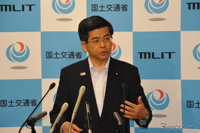 石井啓一国土交通相（6月28日・霞が関）、国道57号復旧について語る