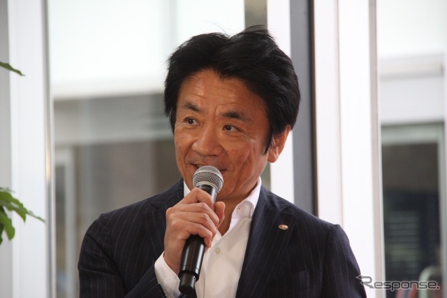 スバル 中村亜人氏(マーケティング推進部 担当部長)