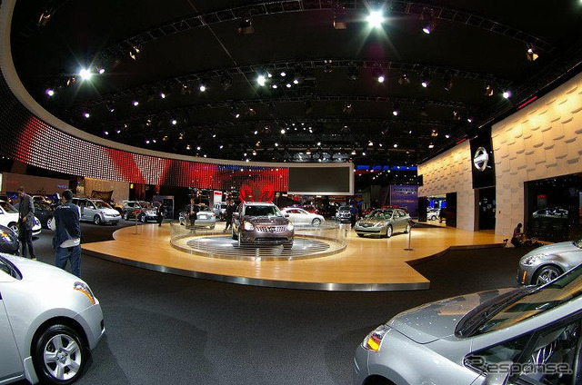【デトロイトモーターショー07】写真蔵…日産ローグ 続