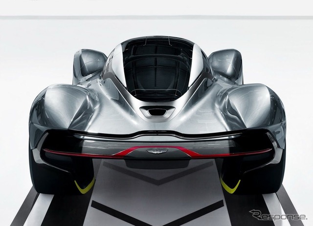 アストンマーティンとレッドブルのAM-RB 001