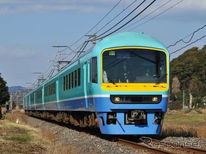 485系改造のお座敷電車「ニューなのはな」。8月いっぱいで運転を終了する。