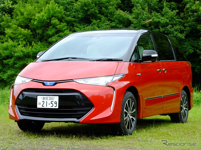 トヨタ「エスティマ」マイナーチェンジモデル(2016年6月30日、木更津にて)