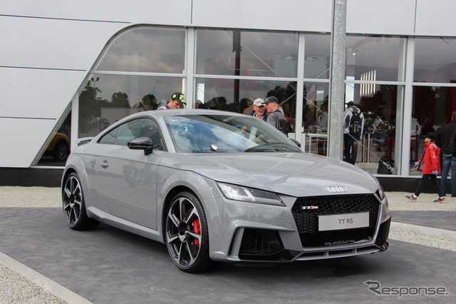アウディ TT RS