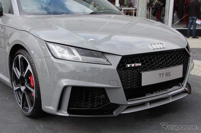 アウディ TT RS
