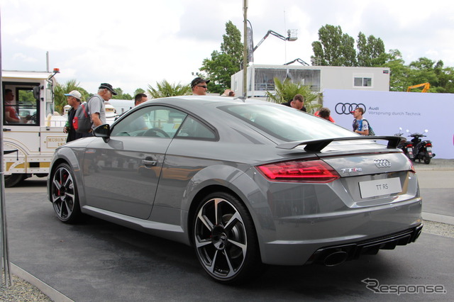 アウディ TT RS