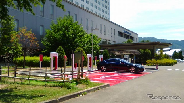 長野に開設したテスラスーパーチャージャーステーション