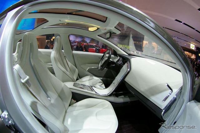 【デトロイトモーターショー07】写真蔵…ボルボ XC60 続々