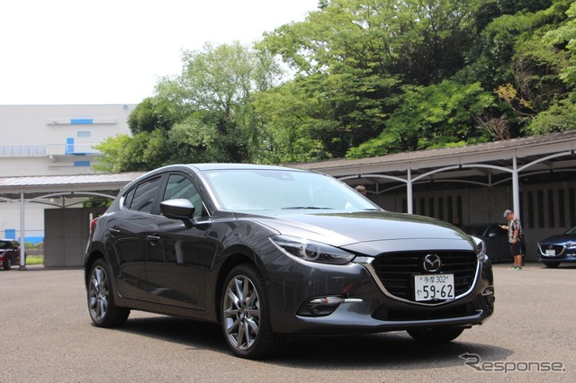 マツダ アクセラ 改良新型