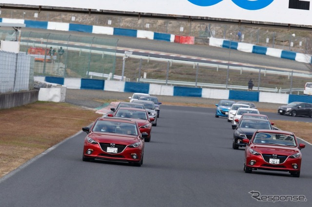 Be a driver. Experience at FUJI SPEEDWAY