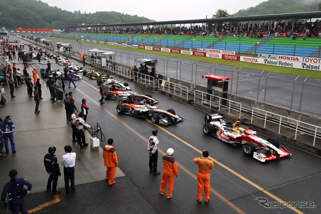 岡山で開催された今季スーパーフォーミュラ第2戦(天候不安定ななかでの開催に)。
