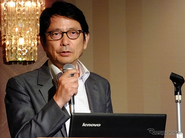 クルマのデジタルラジオ『Amanekチャンネル』をプレゼンした、アマネク・テレマティクスデザイン今井武CEO(7月15日、東京・半蔵門)