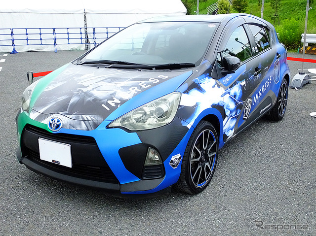 AUTOBACS x Ingress ラッピングカー