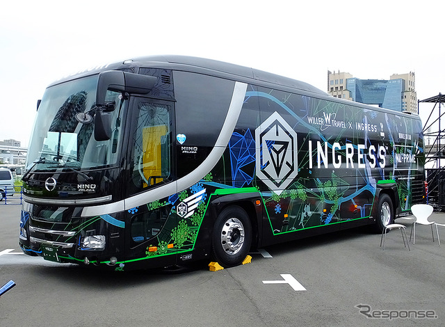 ウィラートラベルとナイアンティックが共同開発したIngressバス「NL-PRIME」(東京・台場地区、Ingressイベント「Aegis Nova Tokyo」、7月16日)