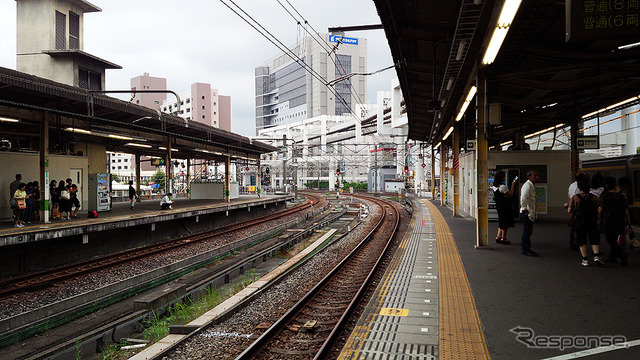 駅ビル建て替え工事がすすむJR千葉駅