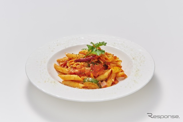 25 夏野菜のペンネアラビアータ(メゾン デ ロブロス)