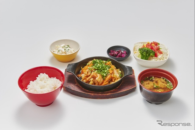 33 スタミナ豚キムチ定食(米どころん)