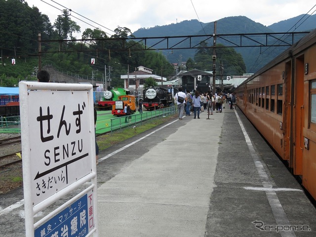 千頭駅に到着。「ヒロ」や「パーシー」「ラスティー」が出迎えてくれた。