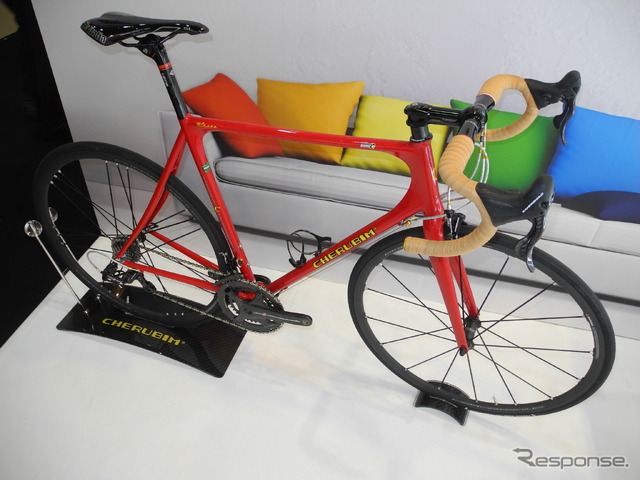 神谷プラスチック製作所の自転車スタンド