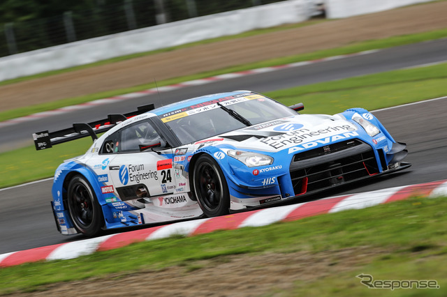 GT500クラス予選9位の#24 GT-R。