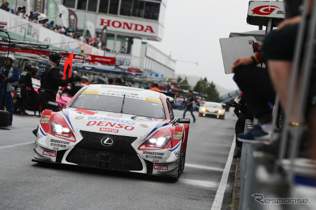 決勝2位の#39 RC F。