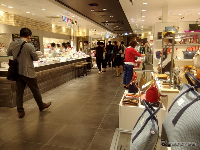 東京駅「グランスタ」増床