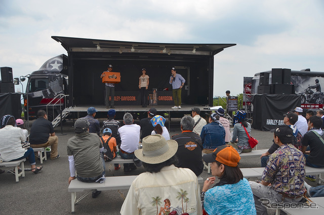 ハーレーダビッドソンジャパンが主催する熊本復興チャリティイベント『Wings over Kumamoto』で爆笑トークを繰り広げた井戸田潤さん。