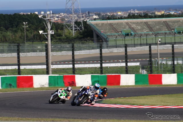 2016鈴鹿8耐フリー走行