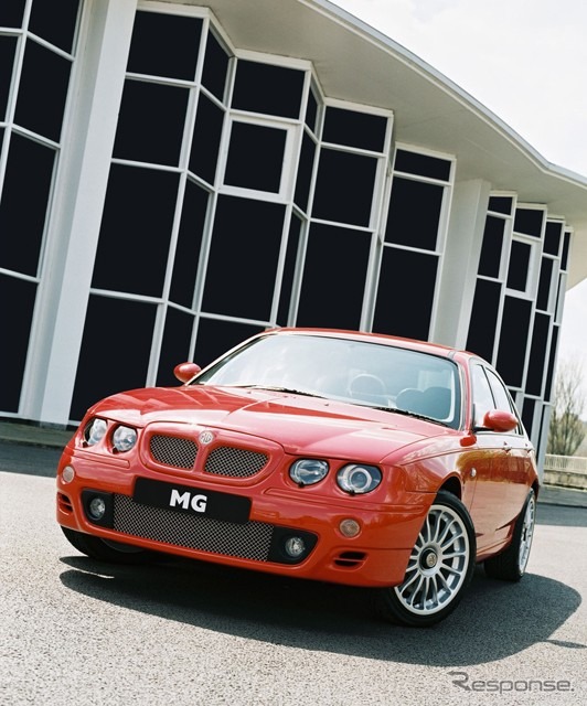 イギリスからスポーティセダン---MG『ZT』