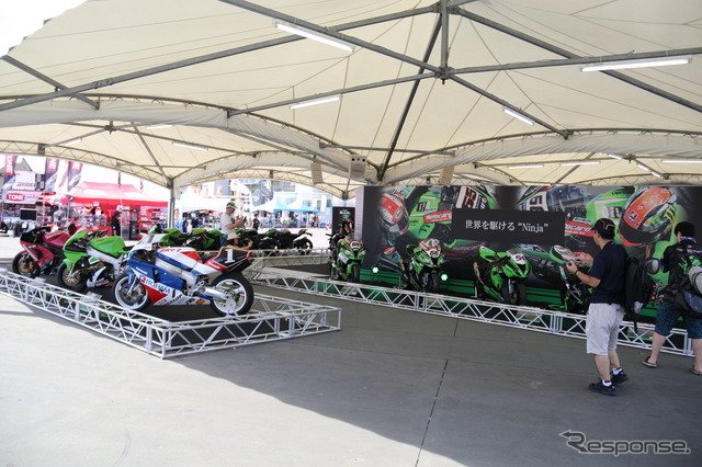 2016鈴鹿8耐 カワサキ特別展